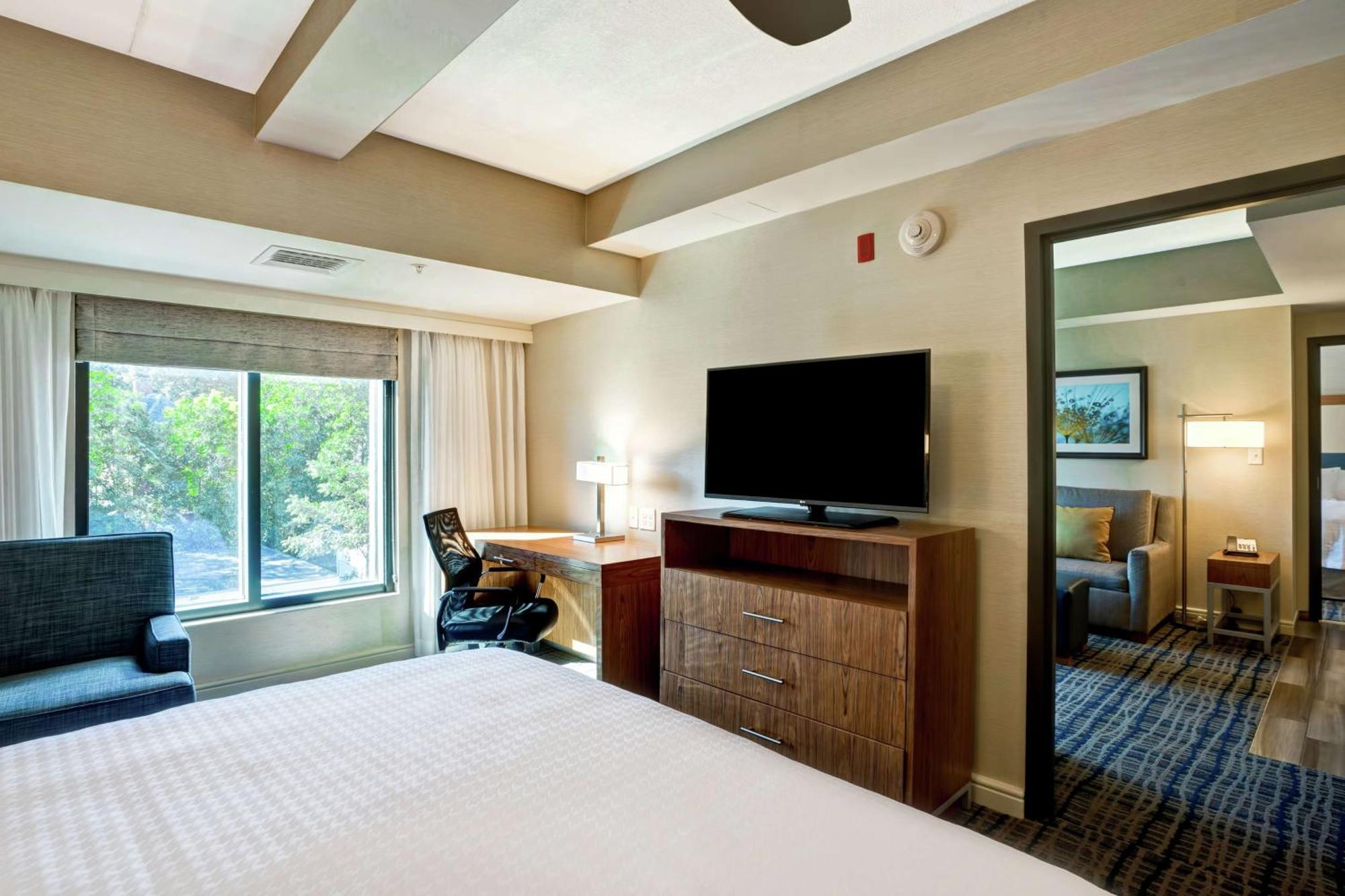 Homewood Suites By Hilton Boston Brookline-Longwood Medical Exterior foto